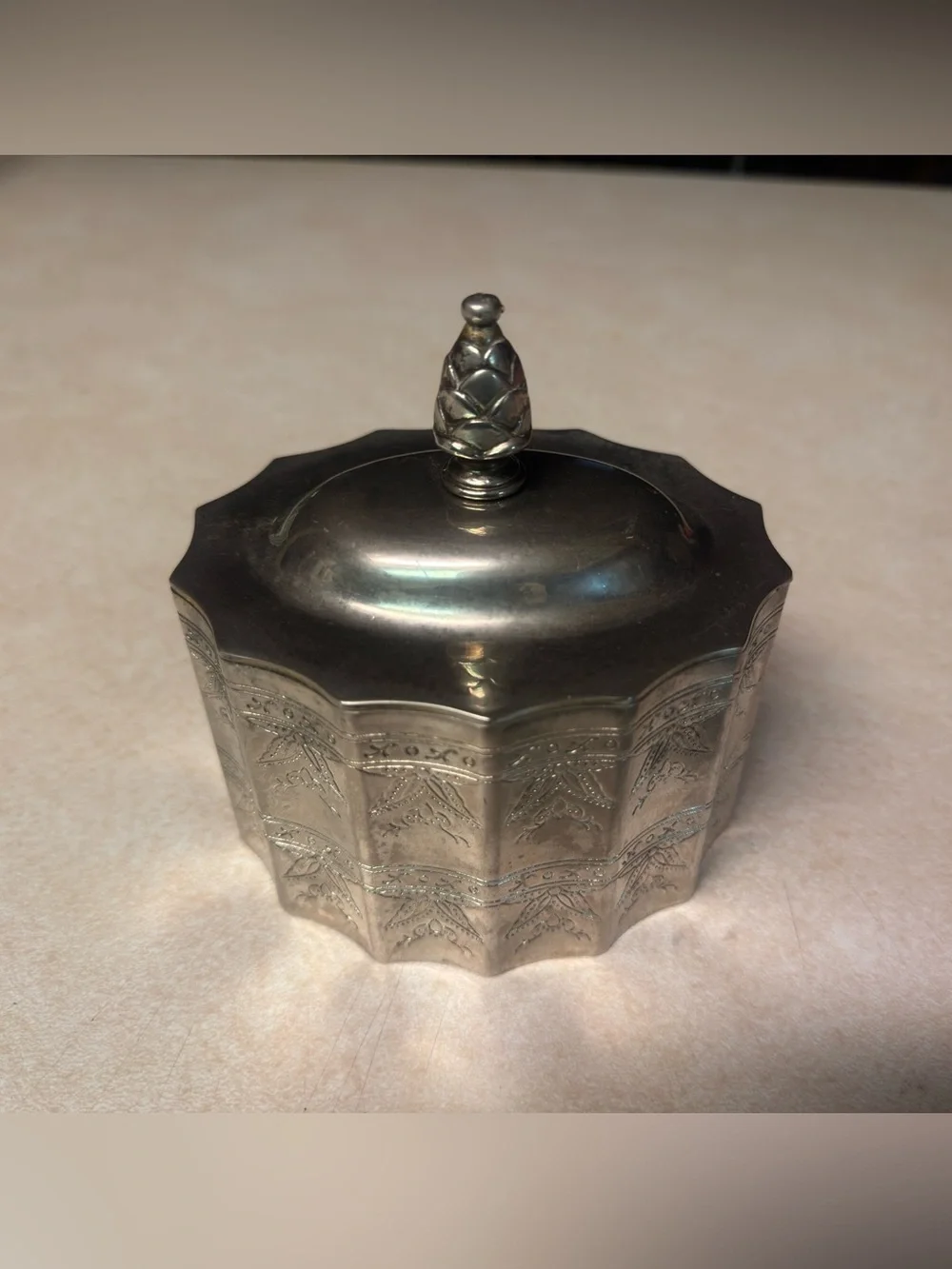 Vintage Godinger Silver Ornate Silver-Tone Decorative Lidded Box - Silver